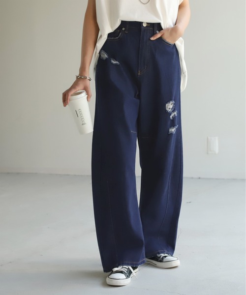 HUG.U（ハグユー）の「カーブデニムパンツ（デニムパンツ・レディース・ダークインディゴブルー/ライトインディゴブルー/ワンウォッシュ・S/M/L/XL）」の14枚目の写真