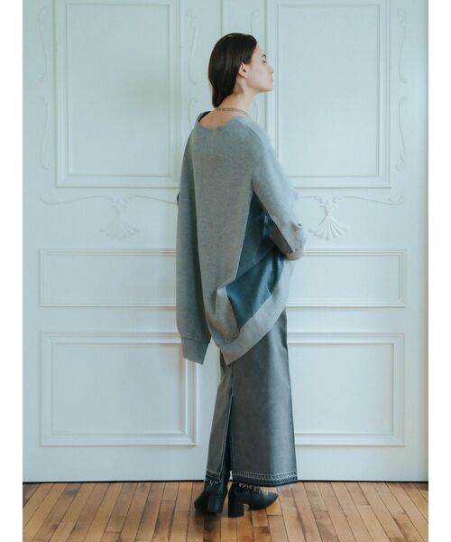 Editt by YECCA VECCA（エディットバイイェッカヴェッカ）の「イレギュラーヘムBIGプルオーバー（Tシャツ/カットソー・レディース・グリーン/ブラック/グレー・FREE）」の5枚目の写真