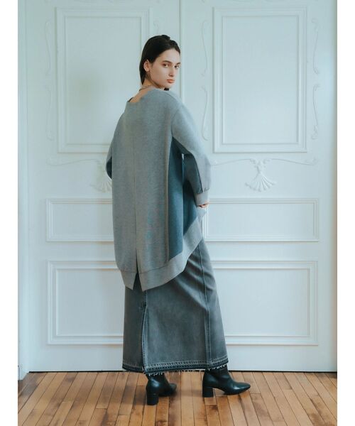 Editt by YECCA VECCA（エディットバイイェッカヴェッカ）の「イレギュラーヘムBIGプルオーバー（Tシャツ/カットソー・レディース・グリーン/ブラック/グレー・FREE）」の7枚目の写真