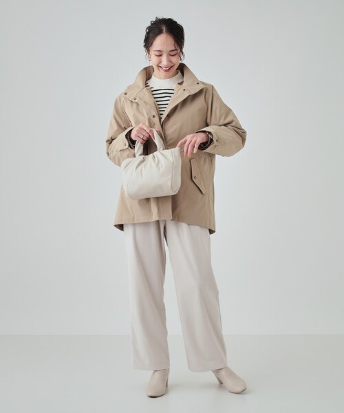 SHOO・LA・RUE（シューラルー）の「◆【2WAY】むぎゅっとしたフォルムがたまらまい ひねりハンドルスタッズミニトート（トートバッグ・レディース・ブラック/アイボリー/シルバー系その他・00）」の6枚目の写真