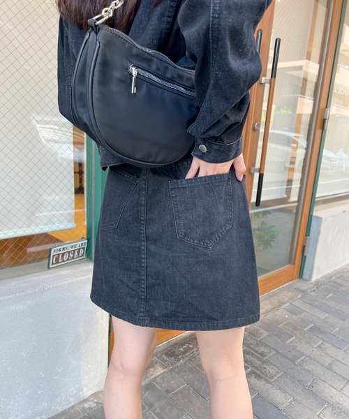 wears(ウェアーズ)の「クロップド丈デニムジャケットセットアップ(セットアップ・レディース・ホワイト/ブラック/ブルー・L/M)」の16枚目の写真
