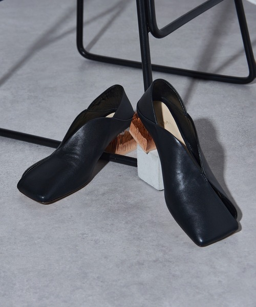 ALM.(アルム)の「【ALM.】ERIN LEATHER PAMPS(パンプス・レディース・ゴールド/ブラック・36/37/38)」の12枚目の写真