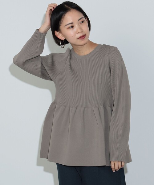 BEAMS HEART（ビームスハート）の「ペプラムフォルム プルオーバーニット（ニット/セーター・レディース・ホワイト系その他5/ブラック/ブラウン系その他4/グレー・FREE）」の17枚目の写真