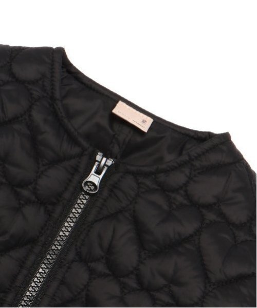 petit main(プティマイン)の「【リンク】アソートキルティングジャケット(キッズ)(ノーカラージャケット・キッズ・ライトピンク/ライトブルー/ブラック/レッド・80cm/90cm/100cm/110cm/120cm/130cm)」の10枚目の写真