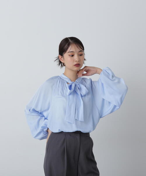 N.（N. Natural Beauty Basic）（エヌエヌナチュラルビューティーベーシック）の「◆前後２ｗａｙボウタイブラウス（シャツ/ブラウス・レディース・チャコールグレー/オフホワイト/ブルー・MEDIUM）」の22枚目の写真