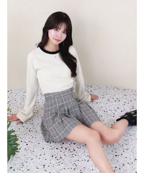 EATME(イートミー)の「ラグランスリーブロゴプリントTOP(Tシャツ/カットソー・レディース・ブラック/アイボリー・FREE)」の10枚目の写真