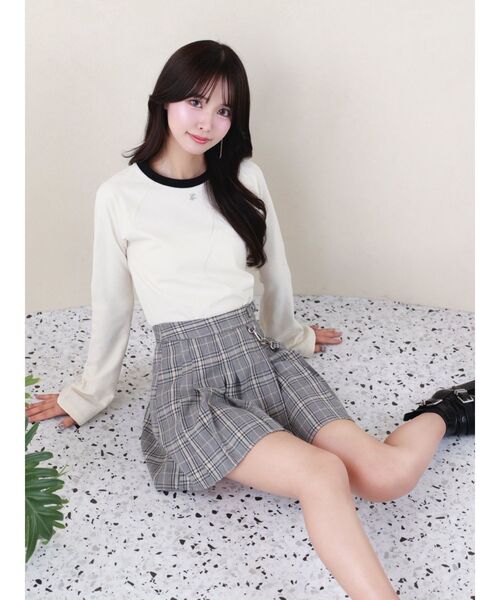 EATME(イートミー)の「ラグランスリーブロゴプリントTOP(Tシャツ/カットソー・レディース・ブラック/アイボリー・FREE)」の11枚目の写真