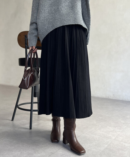 Chez toi(シェトワ)の「プリーツニットスカート(スカート・レディース・グレー/ブラック/キャメル・FREE)」の5枚目の写真