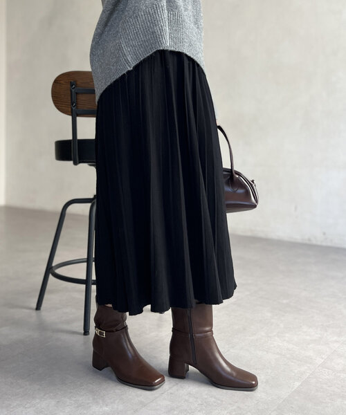 Chez toi(シェトワ)の「プリーツニットスカート(スカート・レディース・グレー/ブラック/キャメル・FREE)」の7枚目の写真