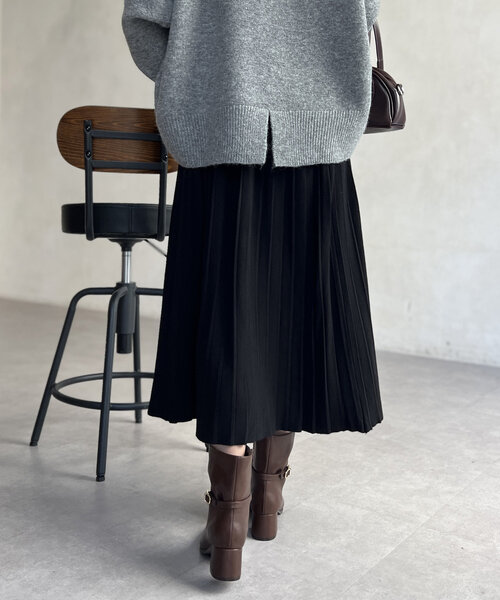Chez toi(シェトワ)の「プリーツニットスカート(スカート・レディース・グレー/ブラック/キャメル・FREE)」の10枚目の写真