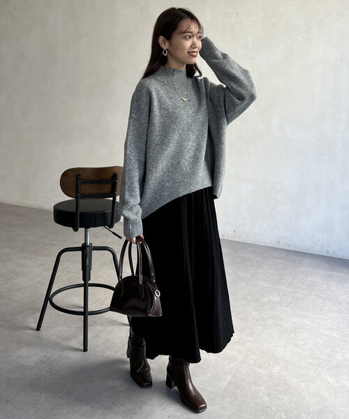 Chez toi(シェトワ)の「プリーツニットスカート(スカート・レディース・グレー/ブラック/キャメル・FREE)」の12枚目の写真