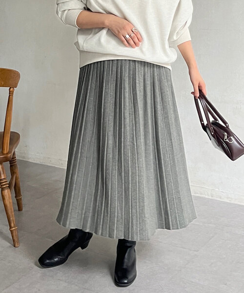 Chez toi(シェトワ)の「プリーツニットスカート(スカート・レディース・グレー/ブラック/キャメル・FREE)」の18枚目の写真