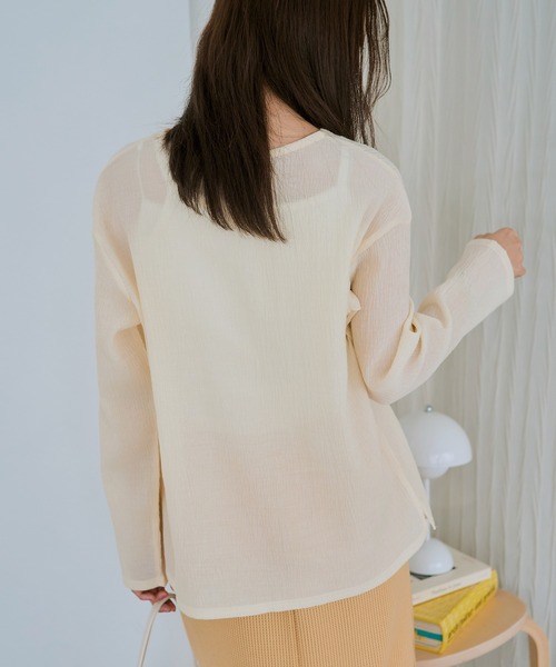 LAVEANGE(ラビアンジェ)の「【洗える】シアーブラウスカーデ(シャツ/ブラウス・レディース・レッド/ブラック/オフホワイト・M/LL/3L/4L/5L)」の7枚目の写真