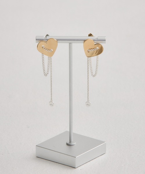 ANU(アヌ)の「heart chain pierce - ハートチェーンピアス(ピアス(両耳用)・レディース・シルバー/ゴールド・FREE)」の10枚目の写真