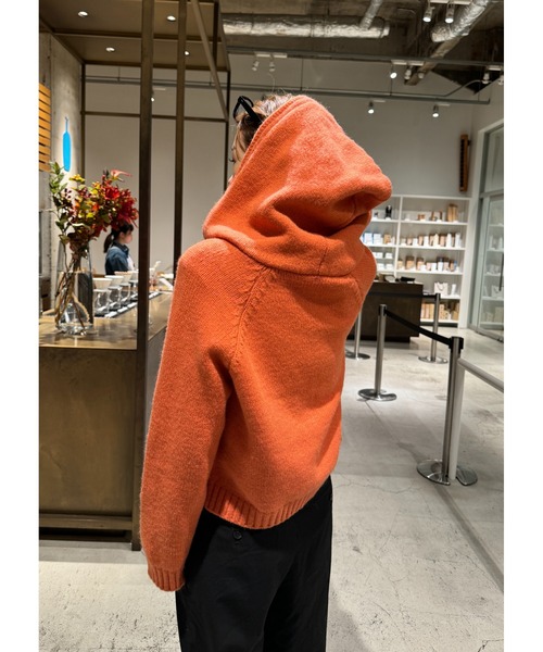 Sorriso（ソリッソ）の「フード付き コージー セーター（ニット/セーター・レディース・オレンジ・FREE）」の9枚目の写真