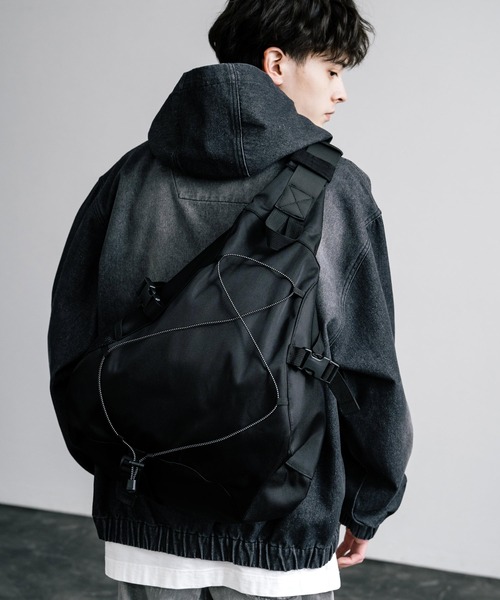 Rocky Monroe（ロッキーモンロー）の「ビッグワンショルダーバック ボディバッグ（ショルダーバッグ・メンズ・ネイビー/ブラック/ブラウン/グレー・FREE）」の2枚目の写真