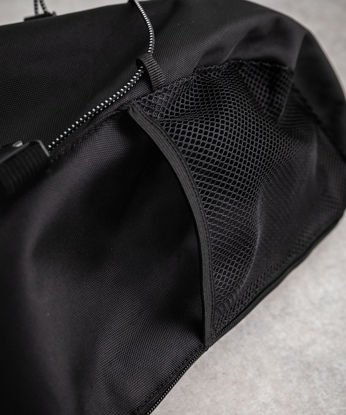 Rocky Monroe（ロッキーモンロー）の「ビッグワンショルダーバック ボディバッグ（ショルダーバッグ・メンズ・ネイビー/ブラック/ブラウン/グレー・FREE）」の11枚目の写真