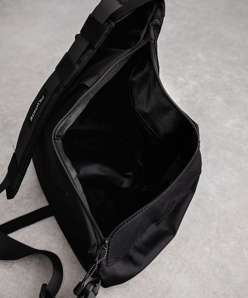 Rocky Monroe（ロッキーモンロー）の「ビッグワンショルダーバック ボディバッグ（ショルダーバッグ・メンズ・ネイビー/ブラック/ブラウン/グレー・FREE）」の8枚目の写真