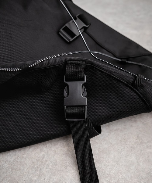 Rocky Monroe（ロッキーモンロー）の「ビッグワンショルダーバック ボディバッグ（ショルダーバッグ・メンズ・ネイビー/ブラック/ブラウン/グレー・FREE）」の7枚目の写真