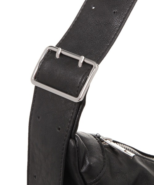 LEPSIM（レプシィム）の「ソフトフェイクレザーBIGショルダー　287581（ショルダーバッグ・レディース・ブラック/アイボリー/ブラウン・ONE SIZE）」の13枚目の写真