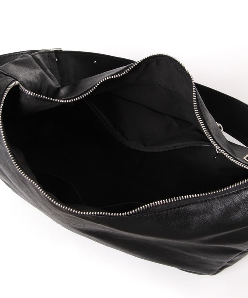 LEPSIM（レプシィム）の「ソフトフェイクレザーBIGショルダー　287581（ショルダーバッグ・レディース・ブラック/アイボリー/ブラウン・ONE SIZE）」の18枚目の写真