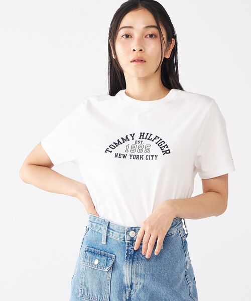 TOMMY HILFIGER(トミーヒルフィガー)の「【オンライン限定】【ユニセックス】トミーヒルフィガー アーチロゴTシャツ(Tシャツ/カットソー・メンズ・ホワイト/ネイビー・MEDIUM/X-SMALL/X-LARGE/LARGE/SMALL)」の6枚目の写真