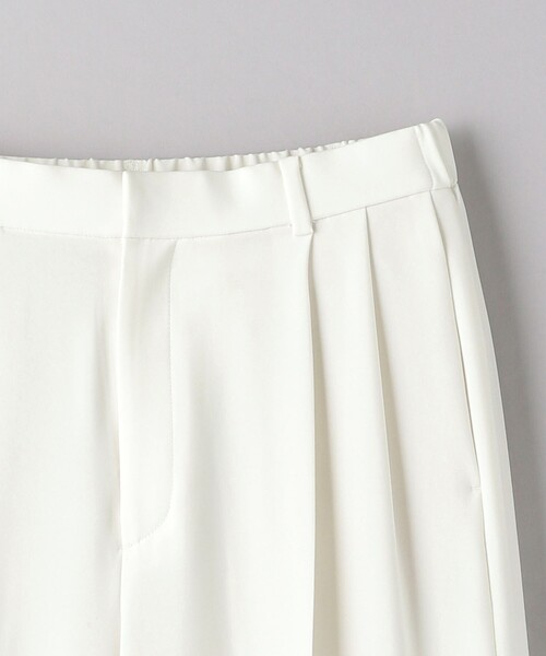 UNITED ARROWS（ユナイテッドアローズ）の「2タック ワイドパンツ WHITE（スラックス・レディース・オフホワイト・34/36/38/40）」の9枚目の写真