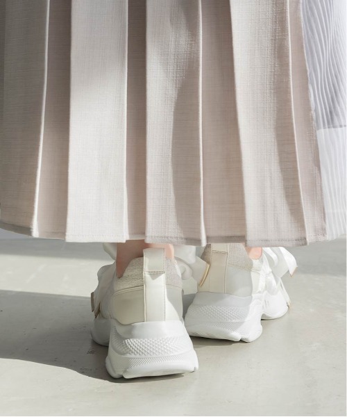 RANDA(ランダ)の「サテンリボンツイードスニーカー(スニーカー・レディース・ブラック/ホワイト・S/M/L/LL)」の5枚目の写真