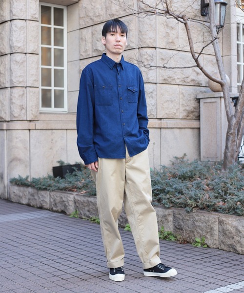 OMNIGOD（オムニゴッド）の「[OMNIGOD mens / オムニゴッド] ALEX MILL×OMNIGOD インディゴセルヴィッチシャンブレー ユーティリティーワークシャツ（シャツ/ブラウス・メンズ・ブルー系その他・L/S/M）」の18枚目の写真