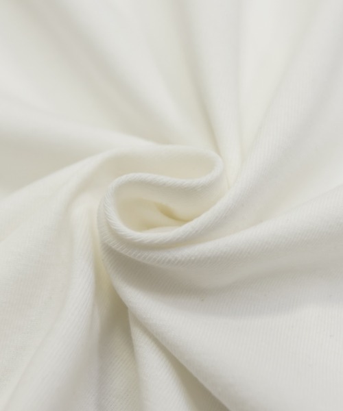 CLETTE(クレット)の「スクエアネックタンクトップ(タンクトップ・レディース・オフホワイト/ブラック・5L/4L/3L/LL)」の9枚目の写真