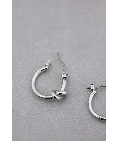 AZUL by moussy（アズールバイマウジー）の「プチフープピアスセット（ピアス（両耳用）・レディース・ゴールド系その他/シルバー・FREE）」の8枚目の写真