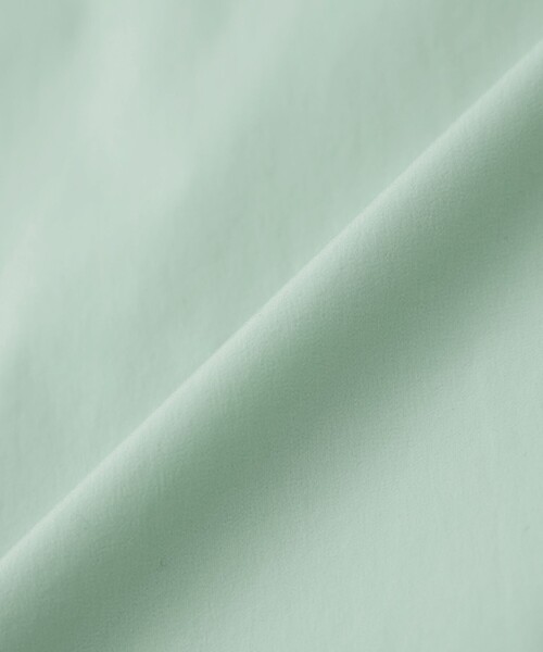 MACKINTOSH LONDON(マッキントッシュ ロンドン)の「【FEATHER-TECH PAC】【FLEX NYLON】ストレッチナイロンフーデッドブルゾン(ブルゾン・メンズ・ライトグレー/ネイビー/グリーン・40/38)」の15枚目の写真