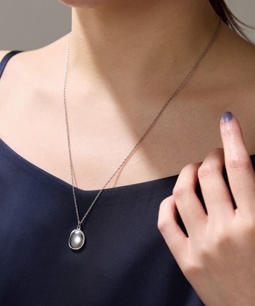 PAPILLONNER（パピヨネ）の「ステンレスディンプル2WAYネックレス（ネックレス・レディース・シルバー/ゴールド・FREE）」の4枚目の写真