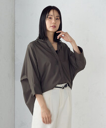 バックデザイン　ニュアンス　オーバーサイズシャツ