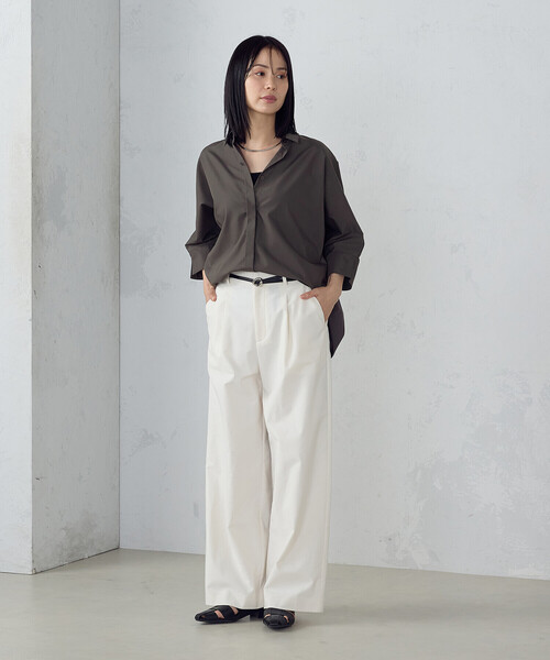 COMME CA ISM（コムサイズム）の「バックデザイン　ニュアンス　オーバーサイズシャツ（シャツ/ブラウス・レディース・ホワイト/ダークブラウン・FREE）」の3枚目の写真