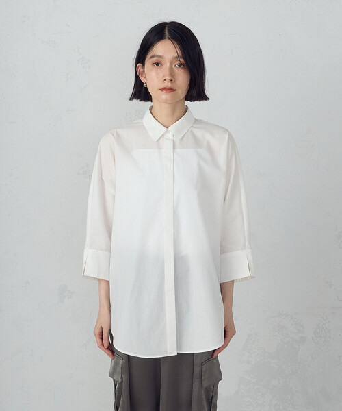 COMME CA ISM（コムサイズム）の「バックデザイン　ニュアンス　オーバーサイズシャツ（シャツ/ブラウス・レディース・ホワイト/ダークブラウン・FREE）」の10枚目の写真
