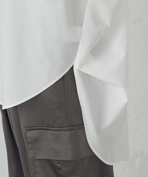 COMME CA ISM（コムサイズム）の「バックデザイン　ニュアンス　オーバーサイズシャツ（シャツ/ブラウス・レディース・ホワイト/ダークブラウン・FREE）」の15枚目の写真