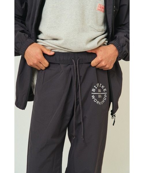 BIG MIKE（ビッグマイク）の「BIG MIKE ビッグマイク / セットアップ対応 ナイロンタスラン トラックパンツ /// 102517200（その他パンツ・メンズ・チャコール/ネイビー/ブラック・MEDIUM/LARGE/X-LARGE）」の20枚目の写真