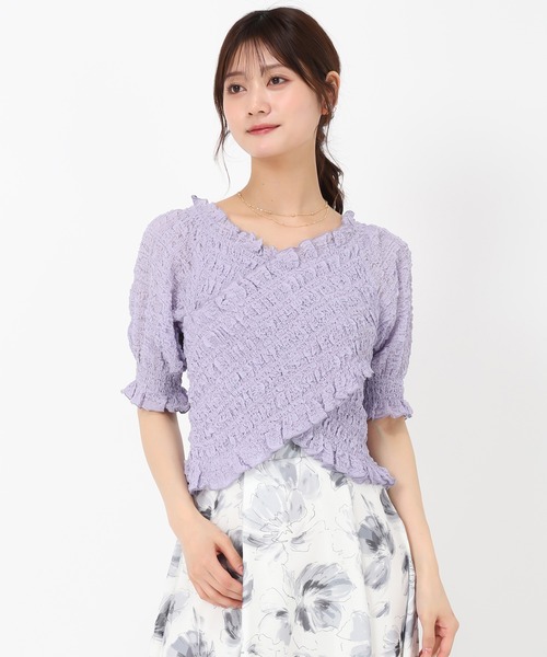 MISCH MASCH(ミッシュマッシュ)の「2wayキャミ付きシャーリングブラウス(シャツ/ブラウス・レディース・ホワイト/ブラック/ラベンダー・フリ-)」の11枚目の写真