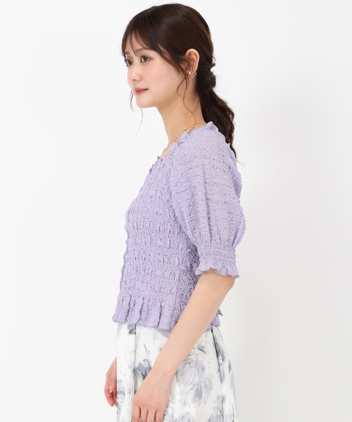 MISCH MASCH(ミッシュマッシュ)の「2wayキャミ付きシャーリングブラウス(シャツ/ブラウス・レディース・ホワイト/ブラック/ラベンダー・フリ-)」の16枚目の写真