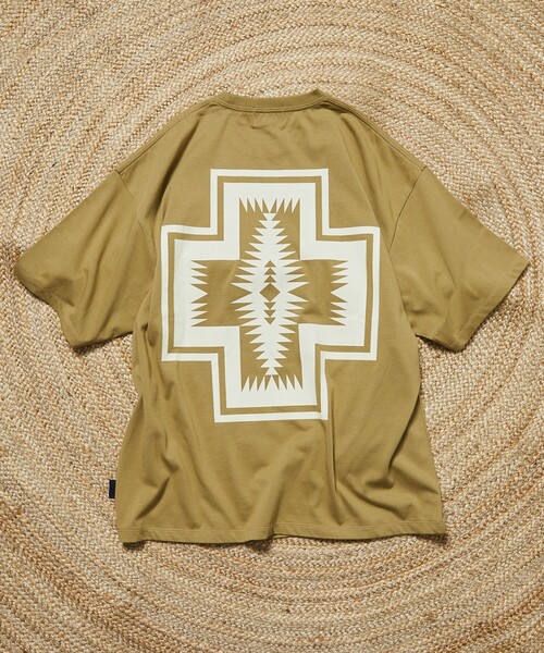 PENDLETON(ペンドルトン)の「PENDLETON/ペンドルトン 別注 バックプリント クルーネックTシャツ(Tシャツ/カットソー・メンズ・ブラック/オリーブ/オフホワイト/マスタード・SMALL/MEDIUM/LARGE)」の19枚目の写真