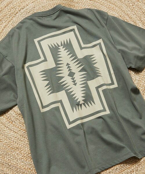 PENDLETON(ペンドルトン)の「PENDLETON/ペンドルトン 別注 バックプリント クルーネックTシャツ(Tシャツ/カットソー・メンズ・ブラック/オリーブ/オフホワイト/マスタード・SMALL/MEDIUM/LARGE)」の21枚目の写真