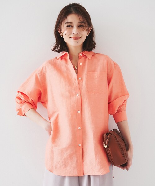 UNTITLED（アンタイトル）の「【セットアップ可能/手洗い可】リネン混 ベーシックシャツ（シャツ/ブラウス・レディース・ブラウン系その他/ライトベージュ/ライトオレンジ系/オフホワイト/チャコールグレー/ブルー/パープル系4・00/01/02/03/04/44/48/50）」の7枚目の写真