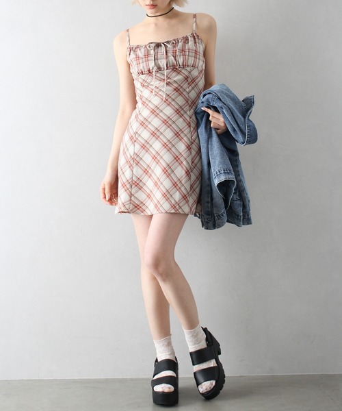 SpRay（スプレイ）の「チェックミニキャミワンピース（ワンピース・レディース・ブラック/サックスブルー/レンガ・FREE）」の4枚目の写真