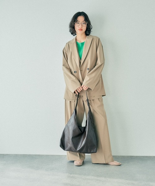 LEPSIM(レプシィム)の「フェイクレザーBIGトートバッグ 290405(トートバッグ・レディース・ブラック/ブラウン・ONE SIZE)」の4枚目の写真