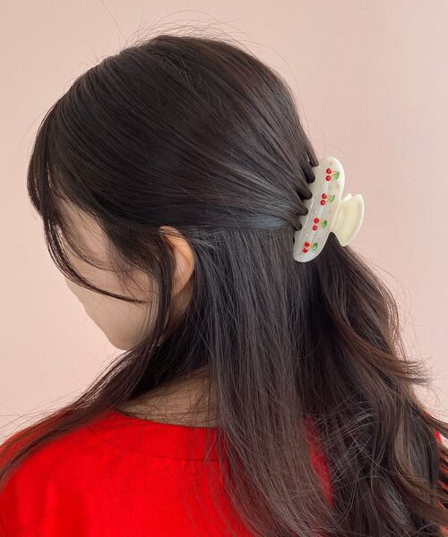 MAJESTIC LEGON(マジェスティックレゴン)の「モチーフヘアクリップ(バレッタ/ヘアクリップ・レディース・B/A・FREE)」の2枚目の写真