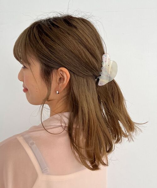 MAJESTIC LEGON(マジェスティックレゴン)の「モチーフヘアクリップ(バレッタ/ヘアクリップ・レディース・B/A・FREE)」の1枚目の写真