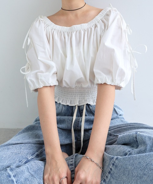 Freesia by andme(フリージアバイアンドミー)の「袖スリットリボン半袖ブラウス(シャツ/ブラウス・レディース・ブラック/オフホワイト・M)」の2枚目の写真