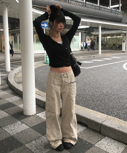 【totomo】レフトアローン　ワイドパンツ totomo】レフトアローン ワイドパンツ LEFT ALONE OFFICIAL