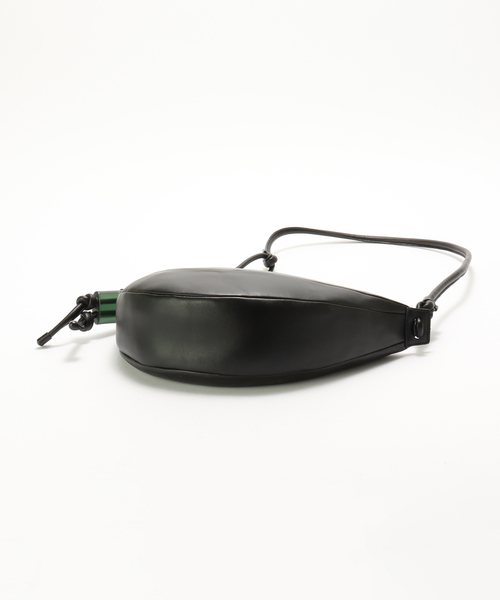 BAYCREW'S DEPO(ベイクルーズデポ)の「【Geek Office / ギークオフィス】ARCHIVEPKE / アーカイブエプク FLING BAG(ハンドバッグ・メンズ・ブラック・FREE)」の4枚目の写真